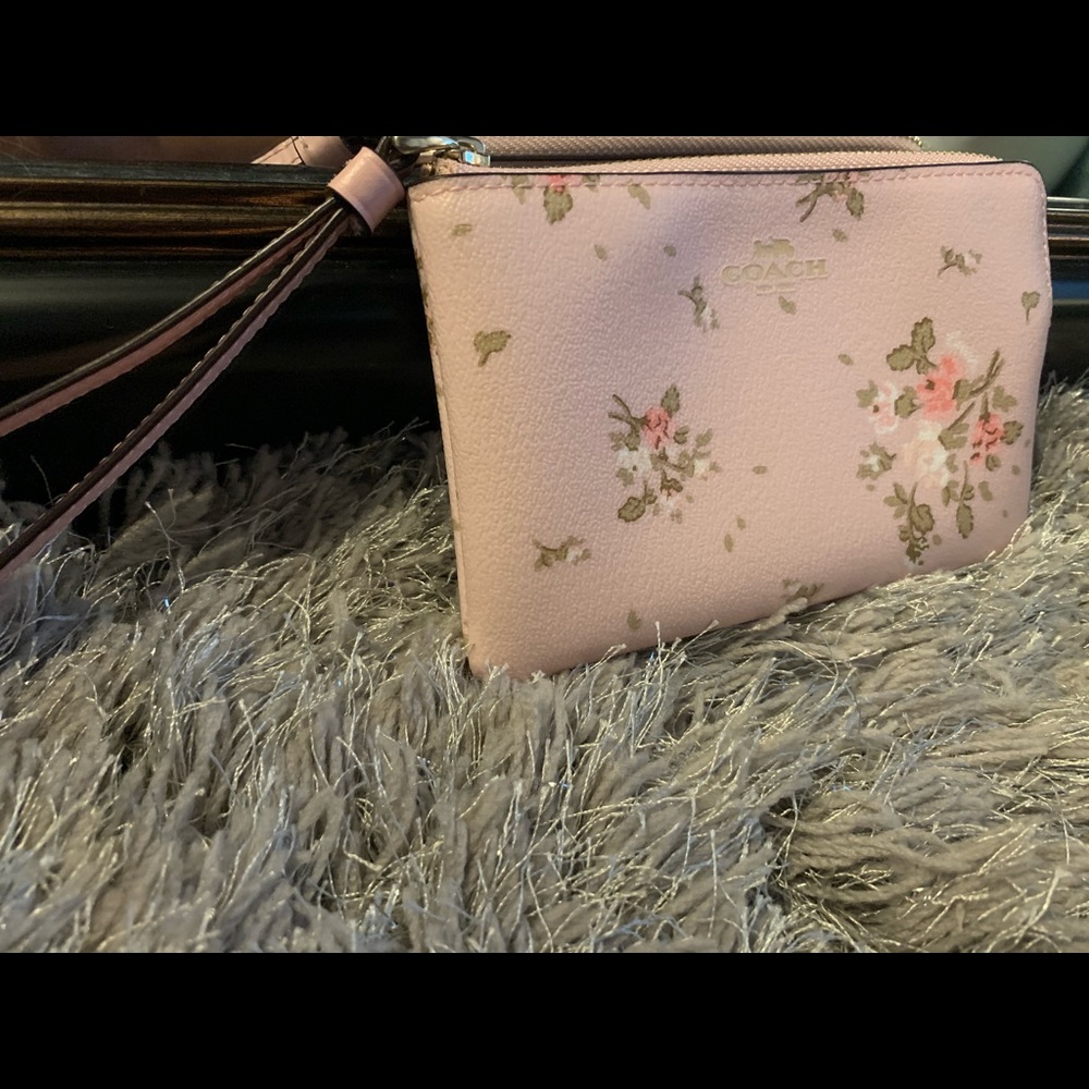 COACH pink Floral Women’s Wallet